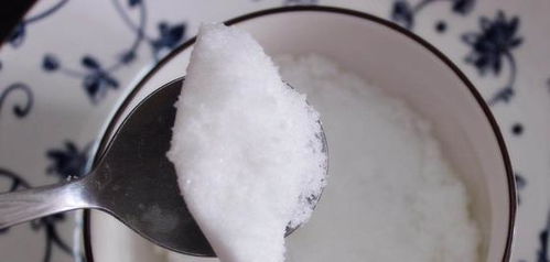 白糖結塊不必愁，輕松幾招解煩惱